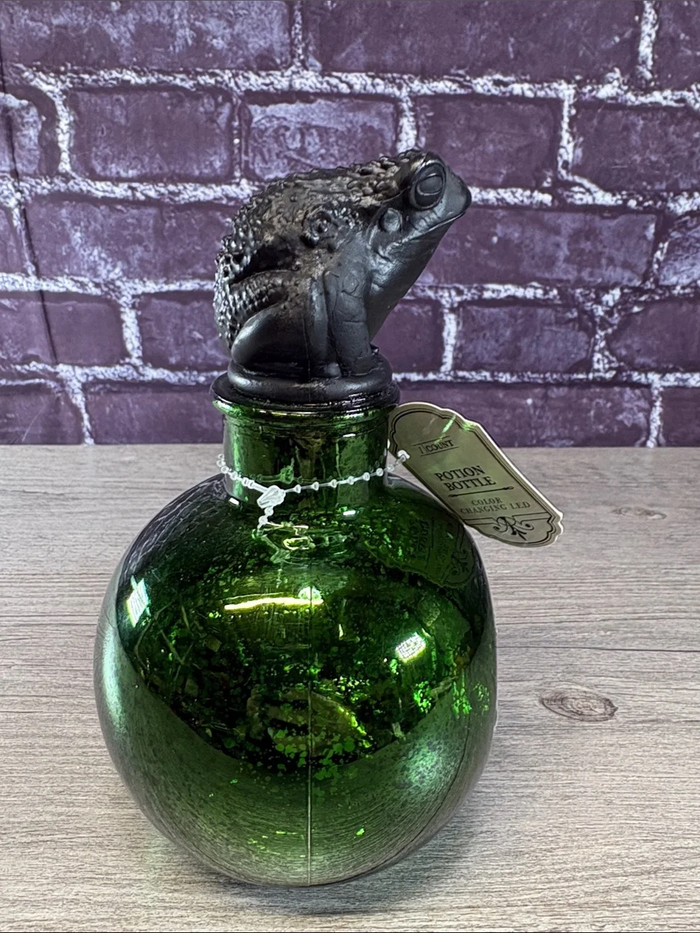 Tincture of Toad Decorative Potion Bottle – Green With LED